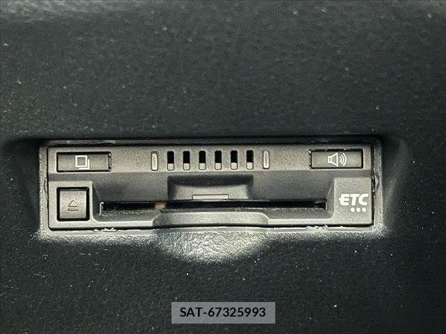 Toyota C-HR 2022-02 7615460-6