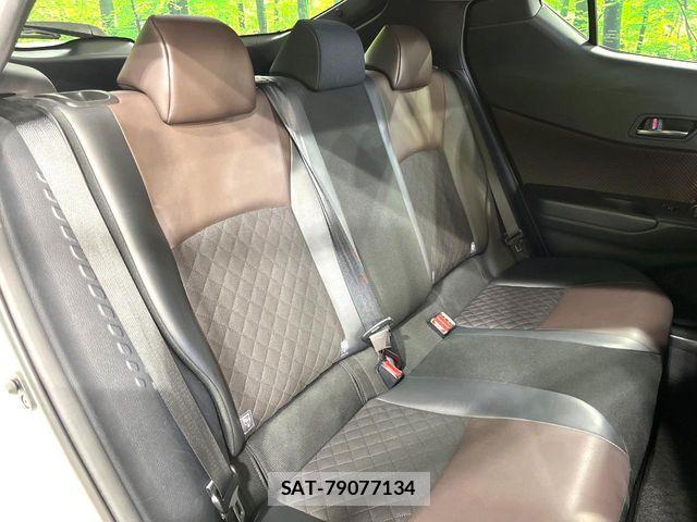 Toyota C-HR 2017-03 7615474-10