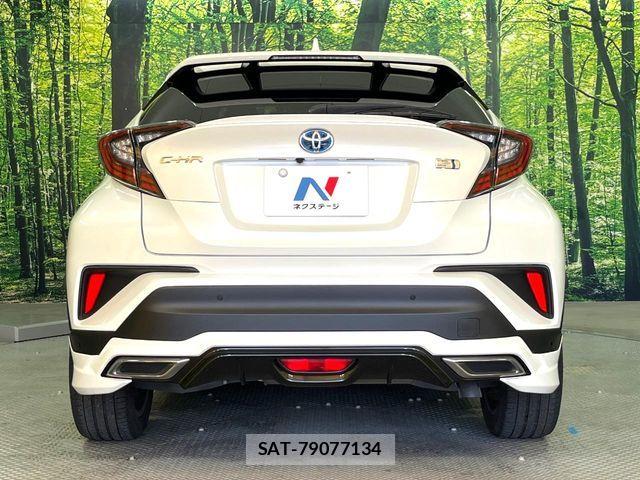 Toyota C-HR 2017-03 7615474-13