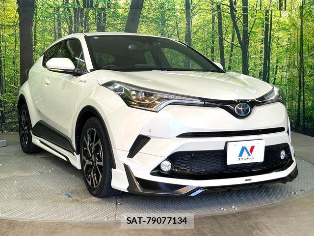 Toyota C-HR 2017-03 7615474-14