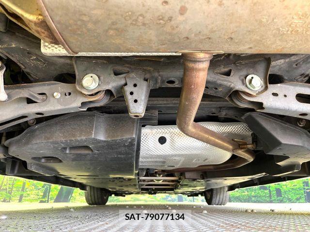 Toyota C-HR 2017-03 7615474-17