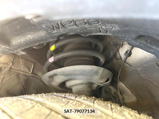 Toyota C-HR 2017-03 7615474-18