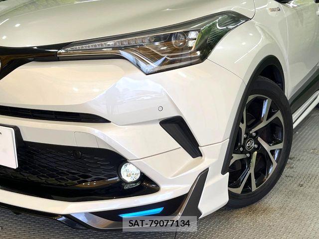 Toyota C-HR 2017-03 7615474-7