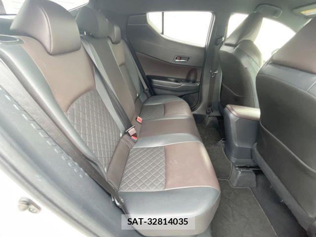 Toyota C-HR 2017-06 7615487-9