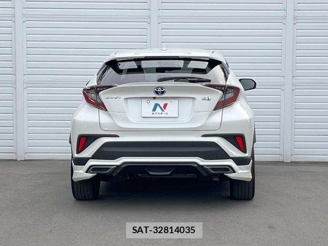 Toyota C-HR 2017-06 7615487-15