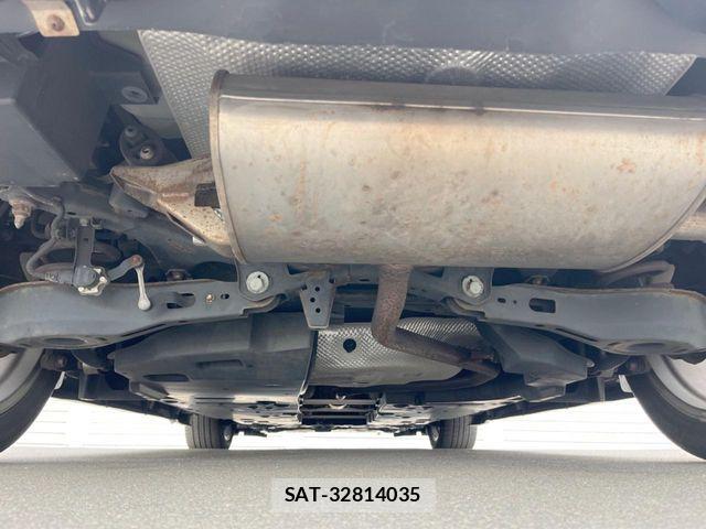 Toyota C-HR 2017-06 7615487-19