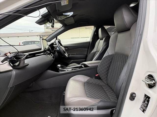 Toyota C-HR 2019-10 7615476-16