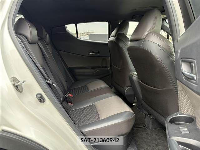 Toyota C-HR 2019-10 7615476-17