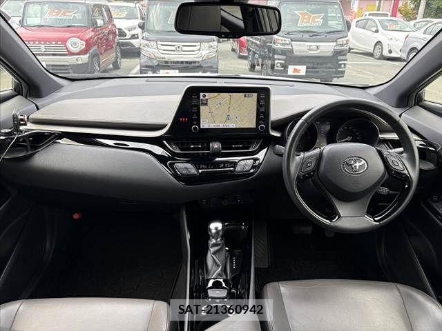 Toyota C-HR 2019-10 7615476-1