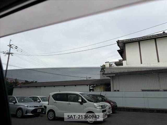 Toyota C-HR 2019-10 7615476-25