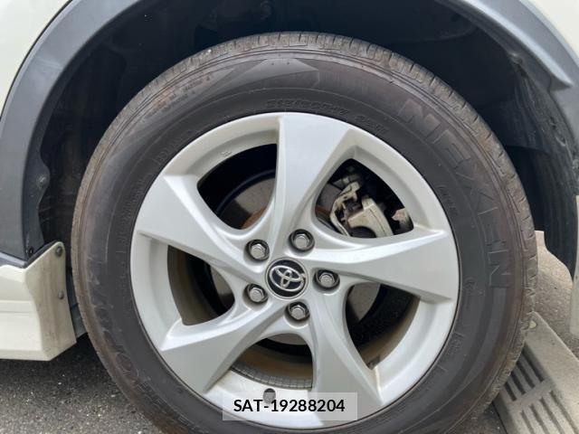 Toyota C-HR 2017-05 7615500-6