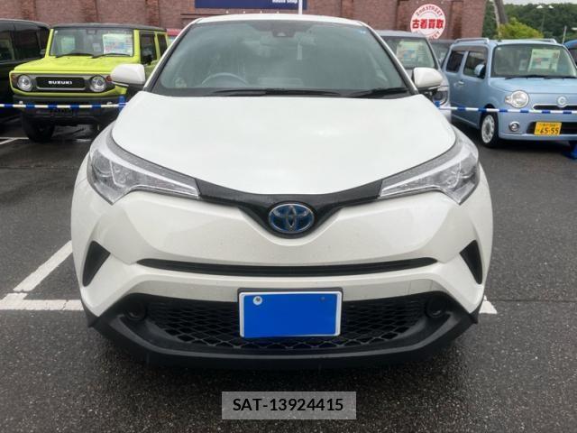 Toyota C-HR 2017-02 7615501-0