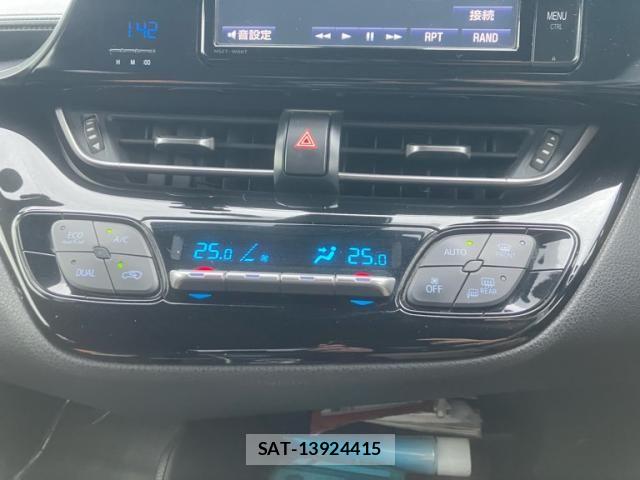 Toyota C-HR 2017-02 7615501-21