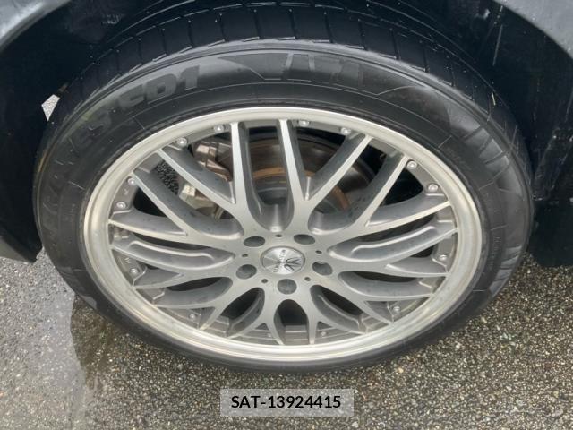 Toyota C-HR 2017-02 7615501-4