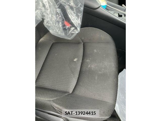 Toyota C-HR 2017-02 7615501-7