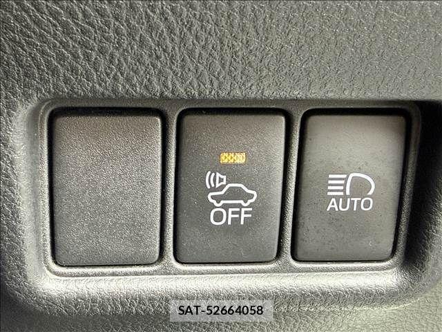 Toyota C-HR 2017-07 7615491-13