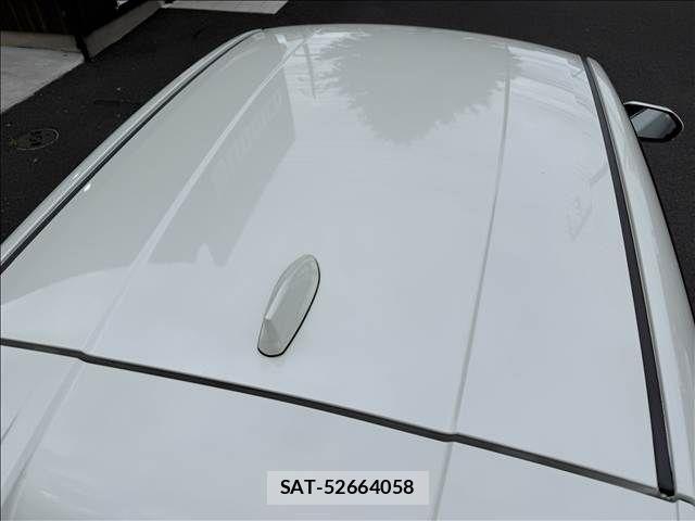 Toyota C-HR 2017-07 7615491-18