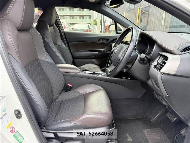 Toyota C-HR 2017-07 7615491-8