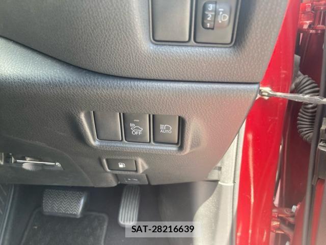 Toyota C-HR 2017-05 7615493-9
