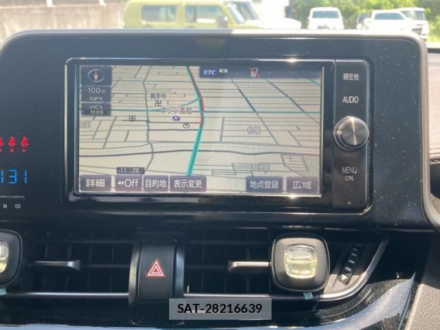 Toyota C-HR 2017-05 7615493-14