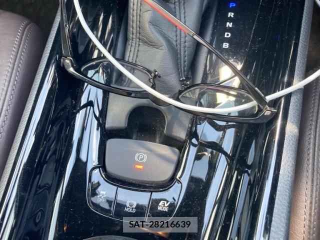 Toyota C-HR 2017-05 7615493-17