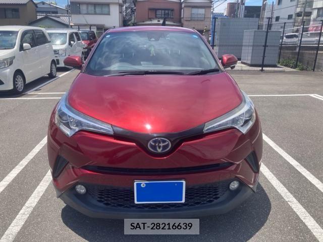 Toyota C-HR 2017-05 7615493-1