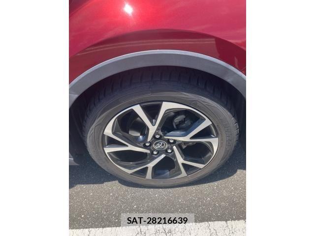 Toyota C-HR 2017-05 7615493-4