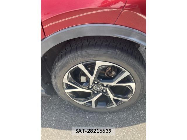 Toyota C-HR 2017-05 7615493-6