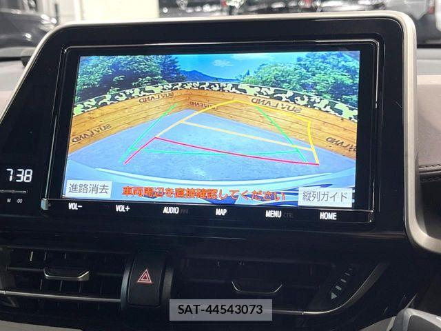 Toyota C-HR 2019-10 7615473-4