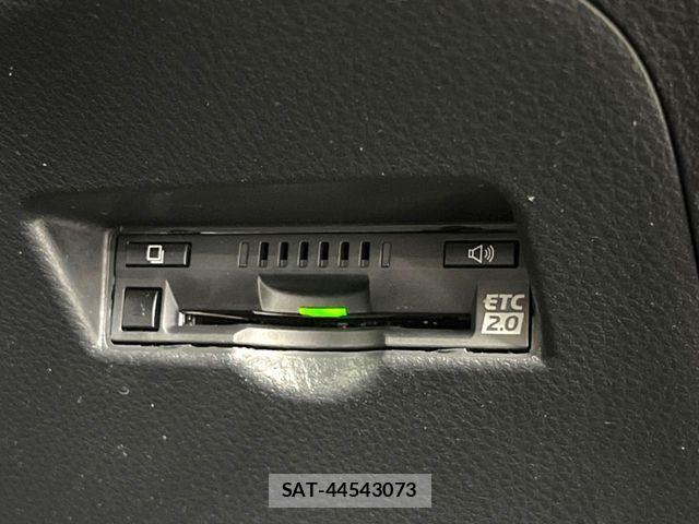 Toyota C-HR 2019-10 7615473-5