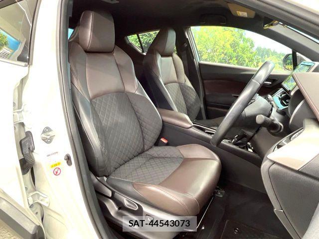 Toyota C-HR 2019-10 7615473-7