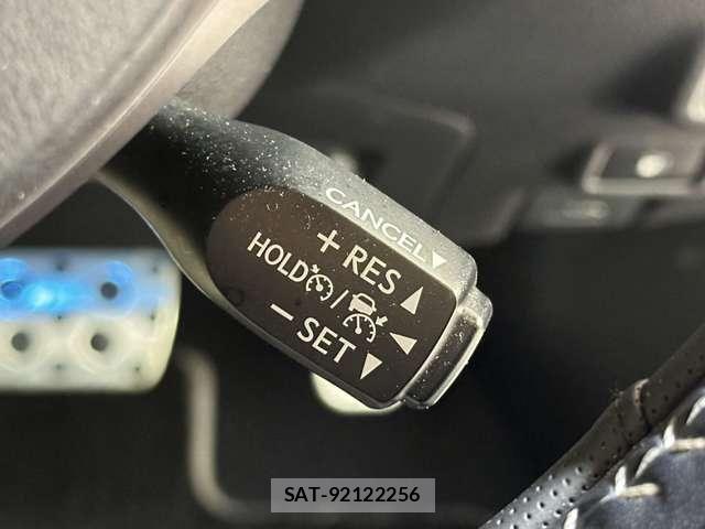 Toyota C-HR 2020-08 7615464-12