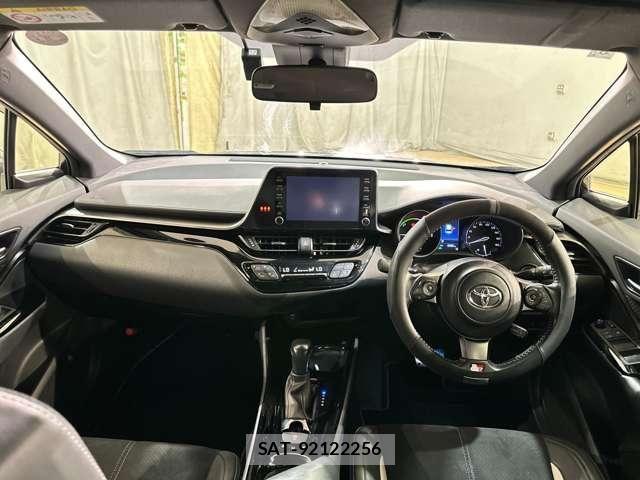 Toyota C-HR 2020-08 7615464-17