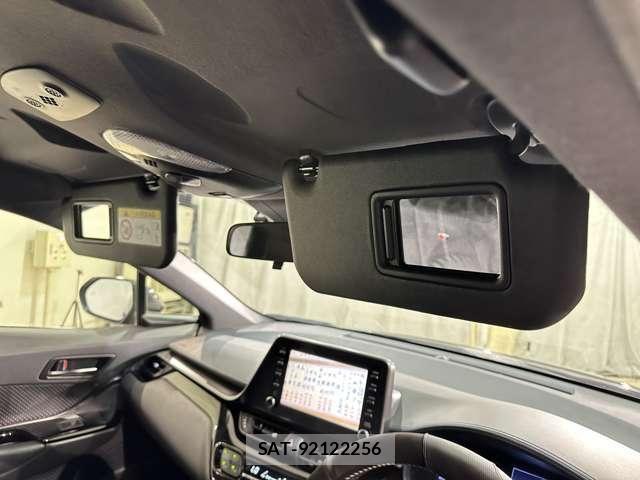 Toyota C-HR 2020-08 7615464-24