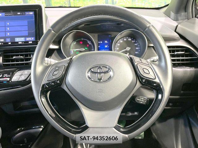 Toyota C-HR 2019-09 7615465-10