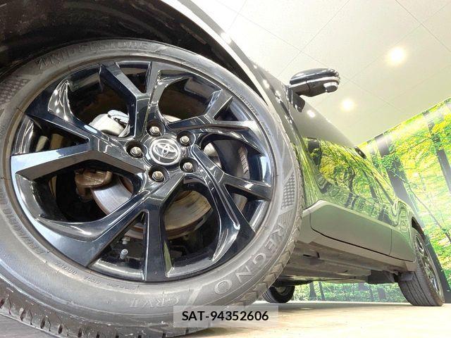 Toyota C-HR 2019-09 7615465-12