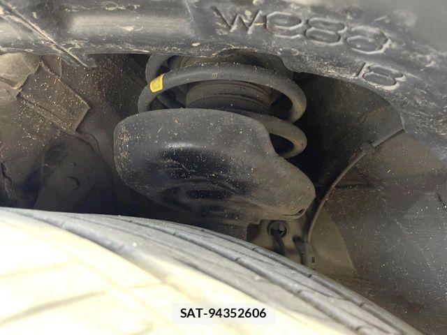 Toyota C-HR 2019-09 7615465-19