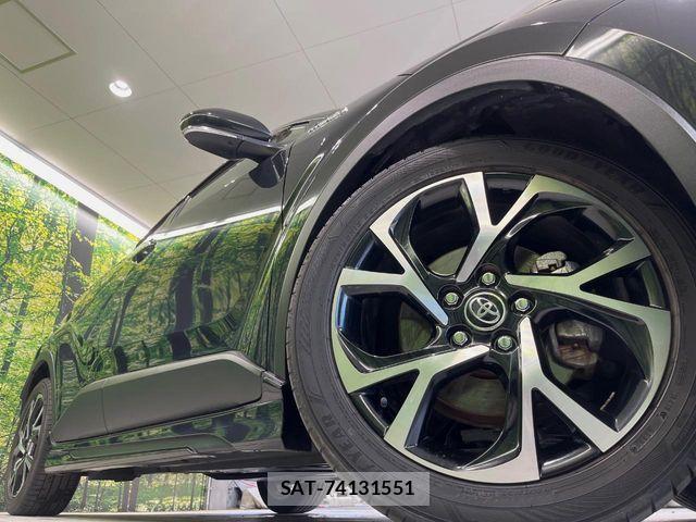 Toyota C-HR 2017-09 7615489-13