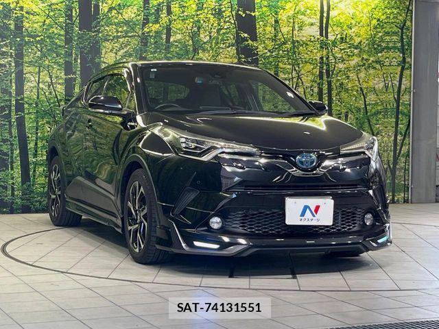 Toyota C-HR 2017-09 7615489-2