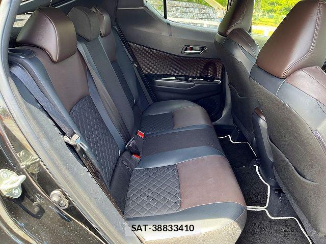 Toyota C-HR 2018-02 7615472-9