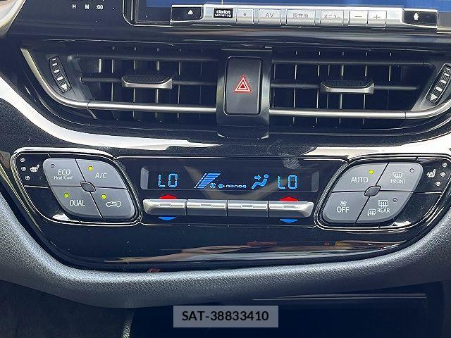 Toyota C-HR 2018-02 7615472-14