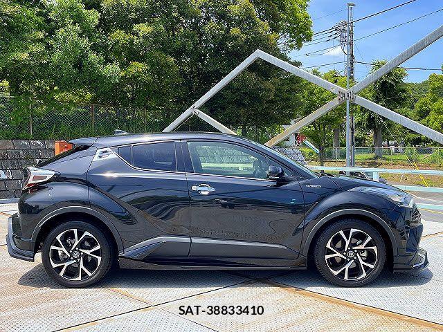 Toyota C-HR 2018-02 7615472-17