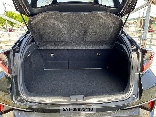 Toyota C-HR 2018-02 7615472-20