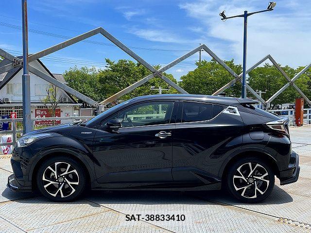 Toyota C-HR 2018-02 7615472-23
