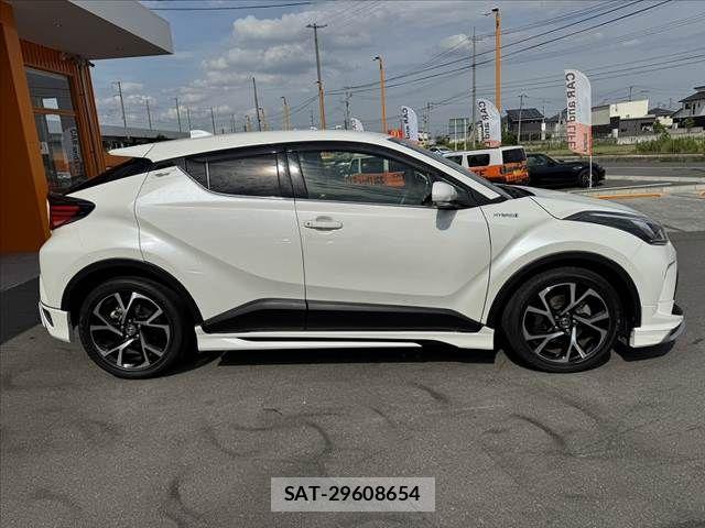 Toyota C-HR 2020-03 7615462-10