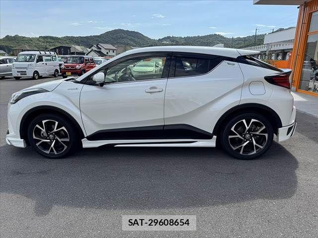 Toyota C-HR 2020-03 7615462-11