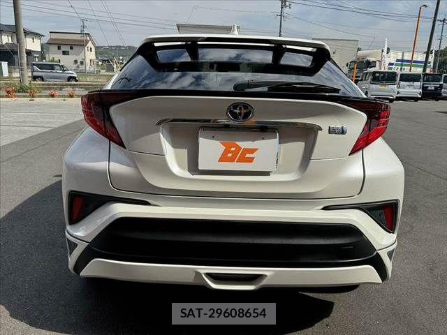 Toyota C-HR 2020-03 7615462-13