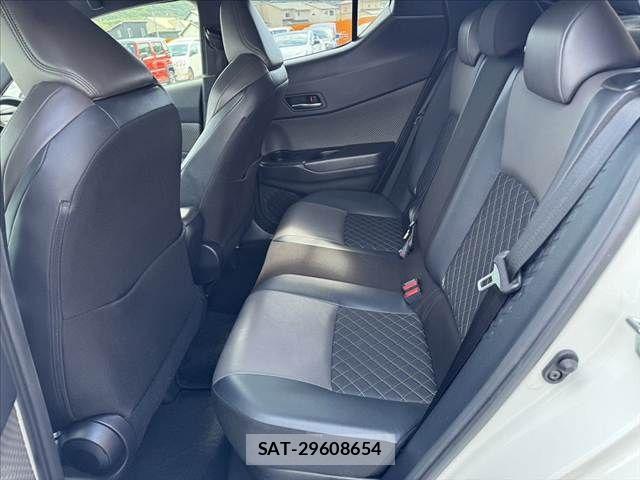 Toyota C-HR 2020-03 7615462-18