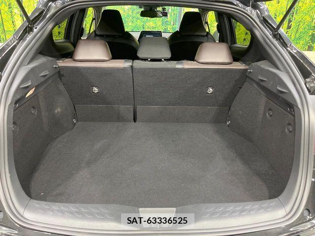Toyota C-HR 2017-06 7615475-9