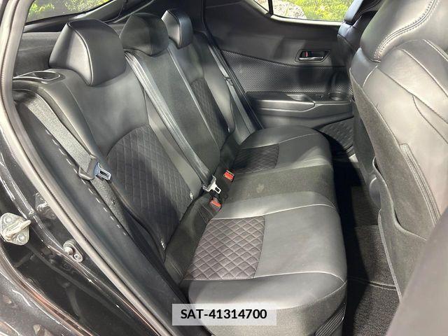 Toyota C-HR 2021-09 7721834-8